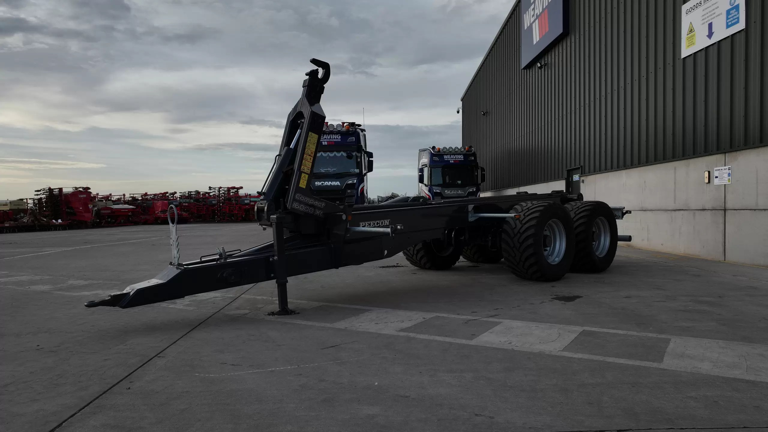 PEECON PE HOOK LIFT TRAILER